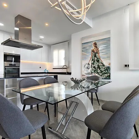 Sunset Waves Elegant Apartment *